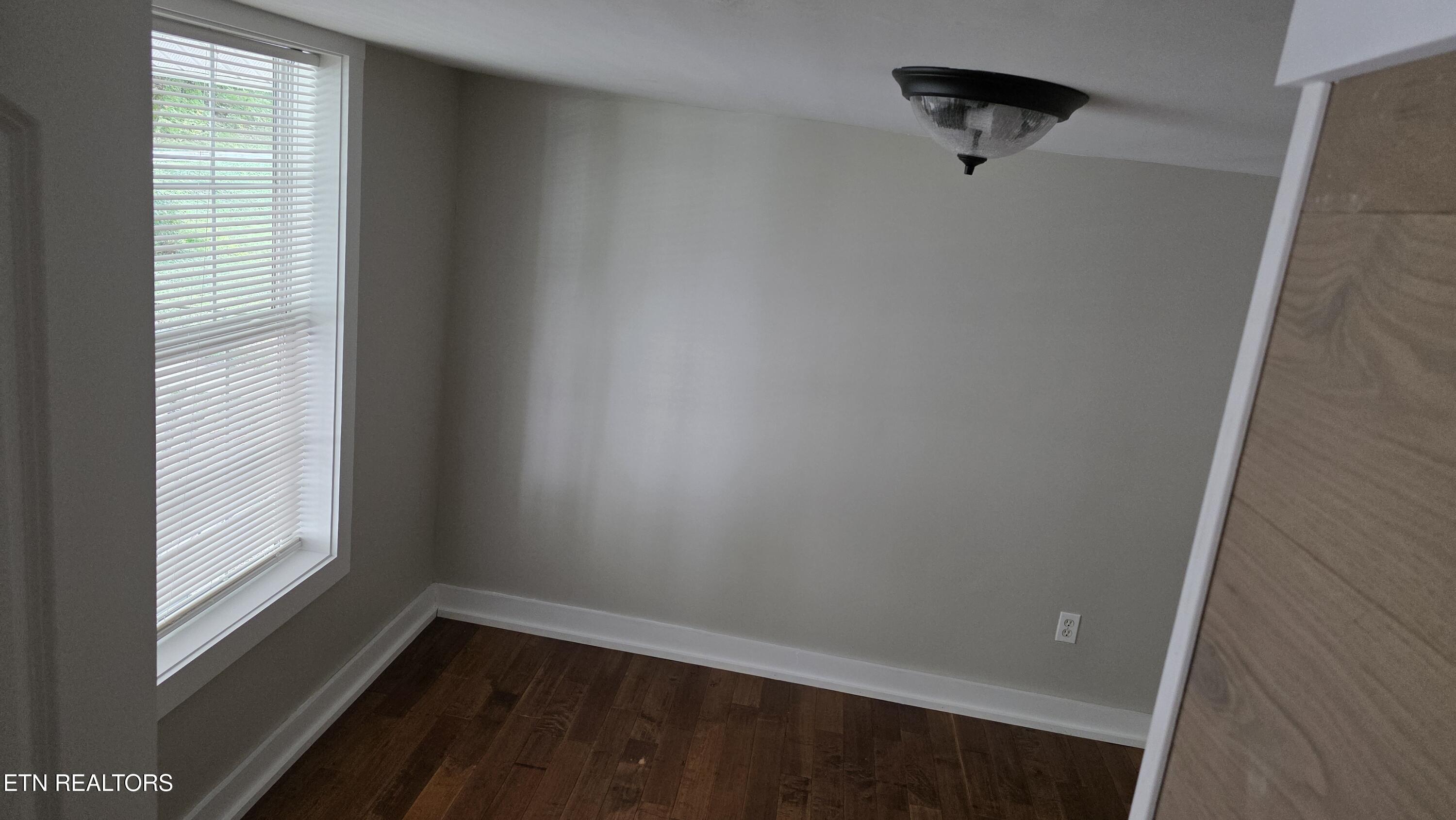 671 Hen Valley Road Oliver Springs, TN 37840 - Photo 14 of 40 1000006293