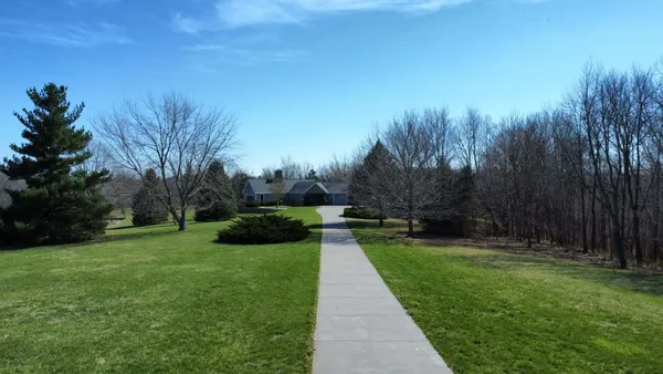 $1,300,000 | 17539 East 2600 North Road, Lexington, IL 61753