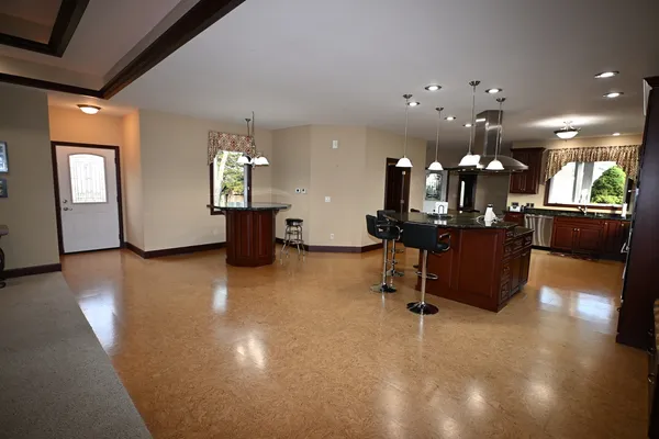 $1,300,000 | 17539 East 2600 North Road, Lexington, IL 61753