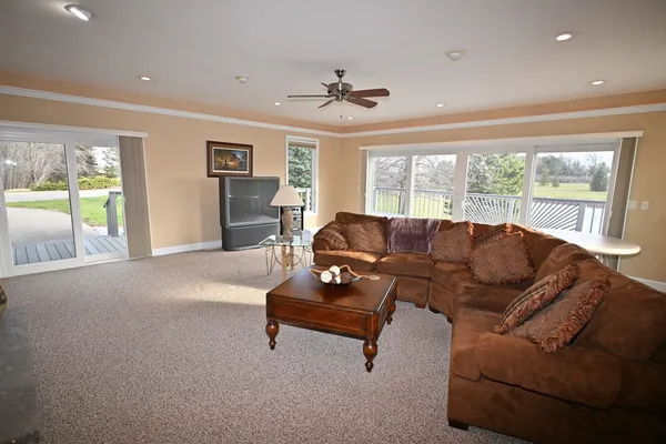 $1,300,000 | 17539 East 2600 North Road, Lexington, IL 61753