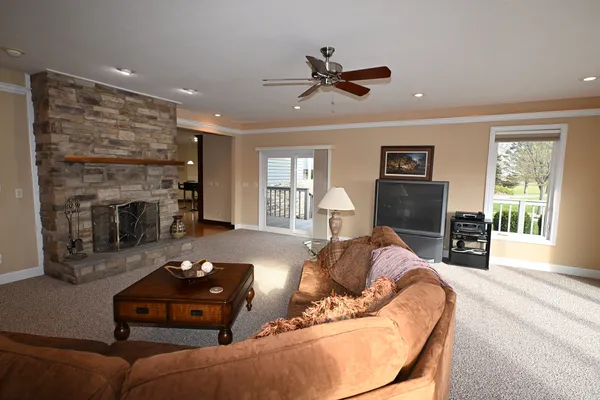 $1,300,000 | 17539 East 2600 North Road, Lexington, IL 61753