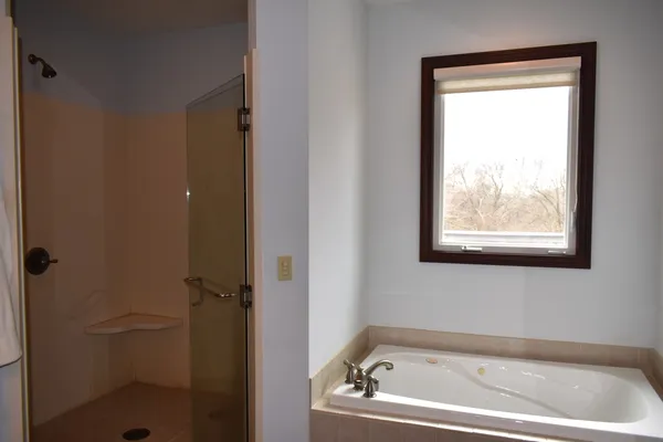 $1,300,000 | 17539 East 2600 North Road, Lexington, IL 61753