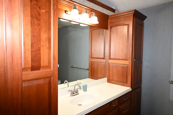 $1,300,000 | 17539 East 2600 North Road, Lexington, IL 61753