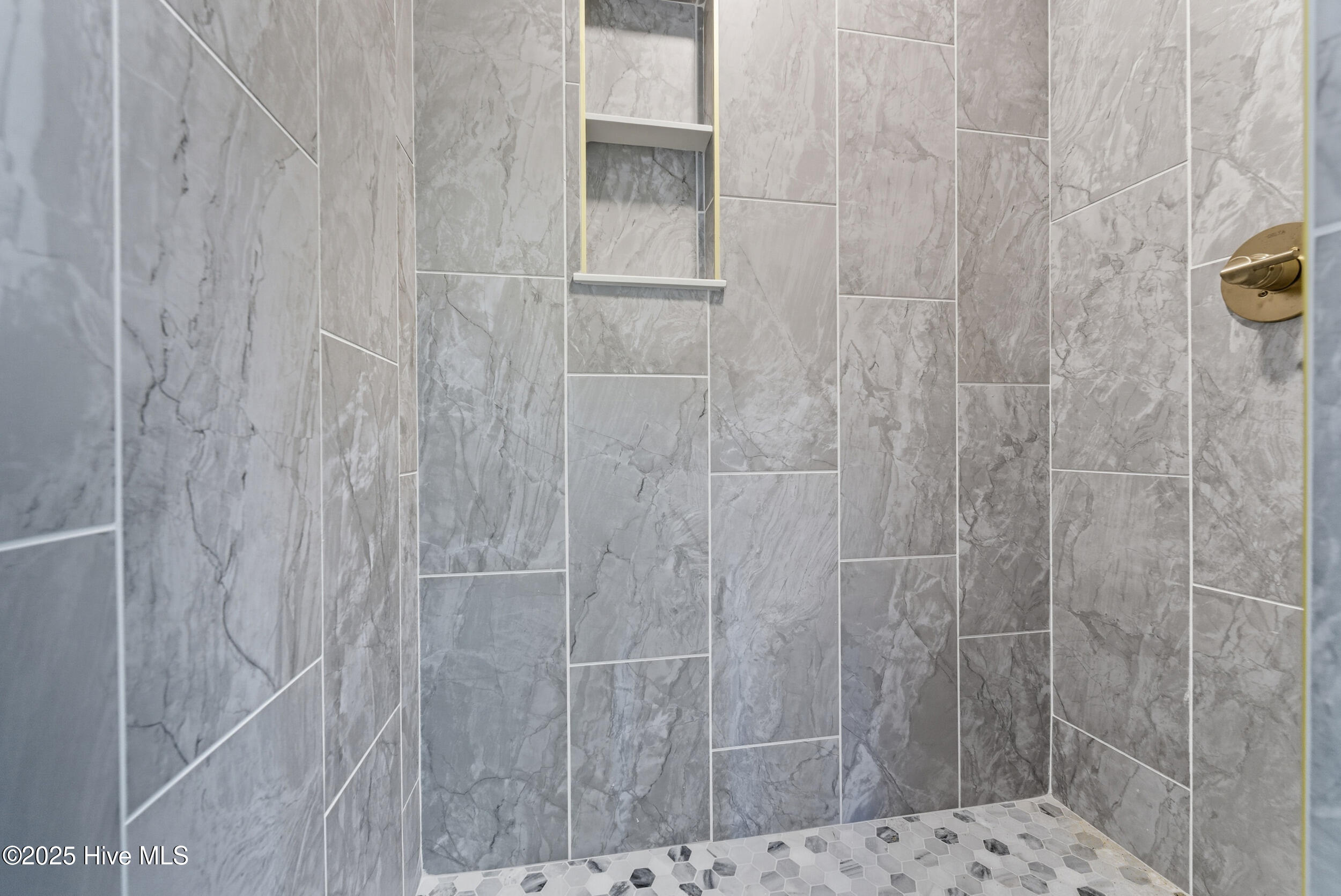 608 Tulls Creek Road Moyock, NC 27958 - Photo 8 of 41 8_pht09596