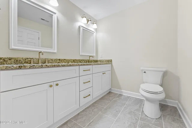 $425,000 | 608 Tulls Creek Road, Moyock, NC 27958