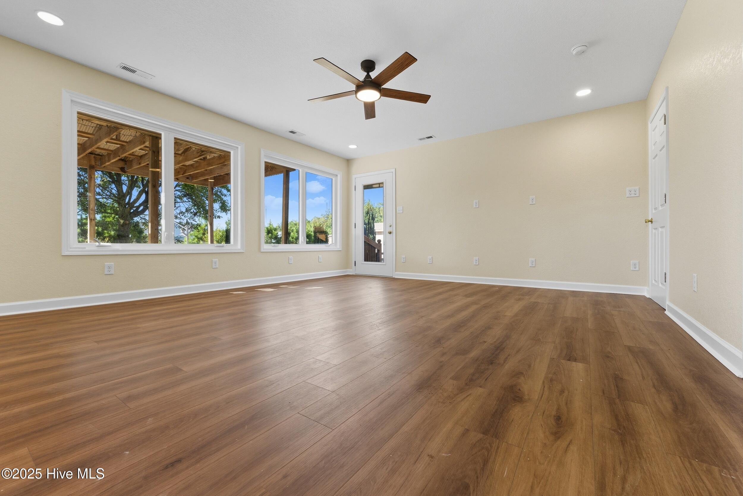 608 Tulls Creek Road Moyock, NC 27958 - Photo 10 of 41 10_pht09641