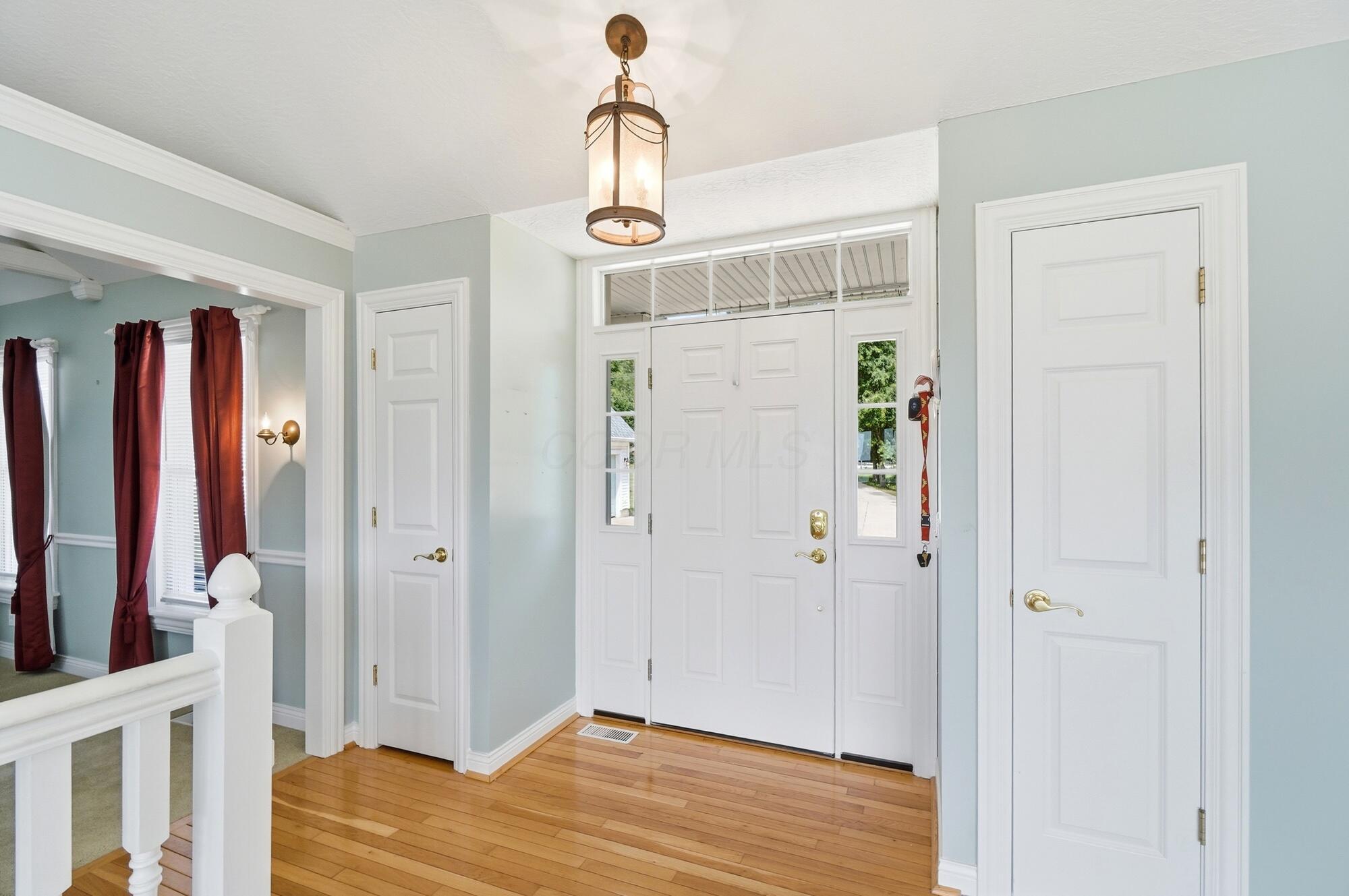 9521 Brock Road Plain City, OH 43064 - Photo 2 of 70 Foyer