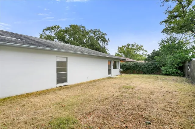 $350,000 | 820 Ambassador Loop, Tampa, FL 33613