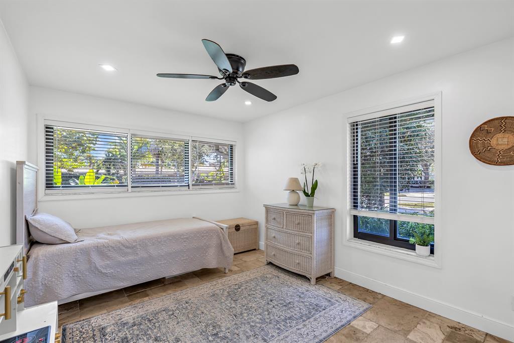 2801 Northeast 48th Court Lighthouse Point, FL 33064 - Photo 31 of 50