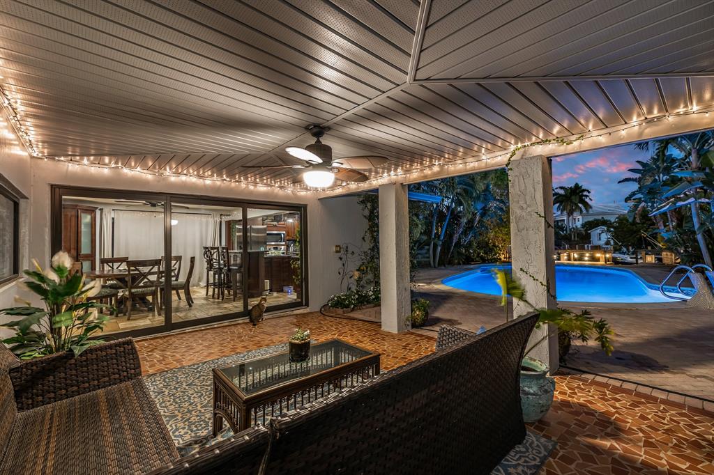 2801 Northeast 48th Court Lighthouse Point, FL 33064 - Photo 4 of 50