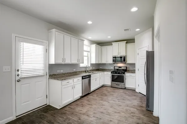 $2,200 | 100 Earl Keen Street, Leander, TX 78641