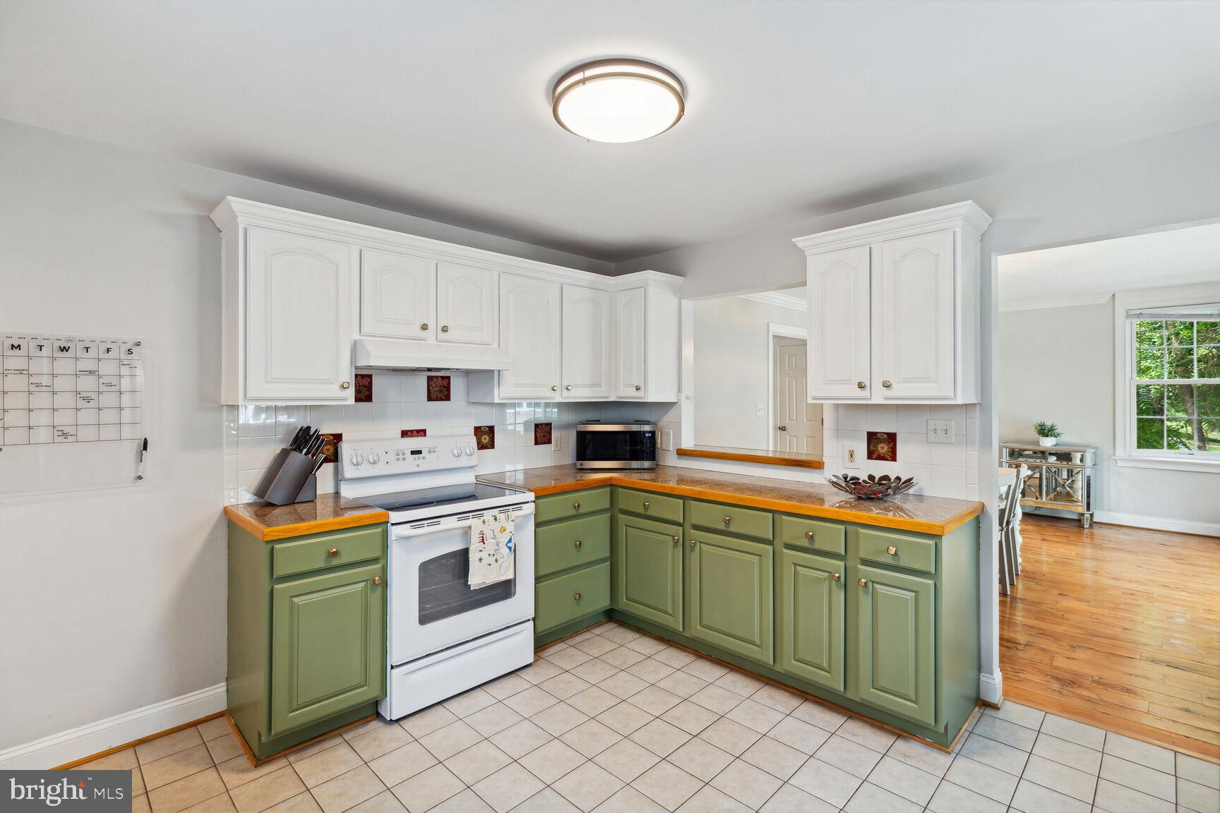 18221 Barnesville Road Barnesville, MD 20838 - Photo 13 of 41 Kitchen