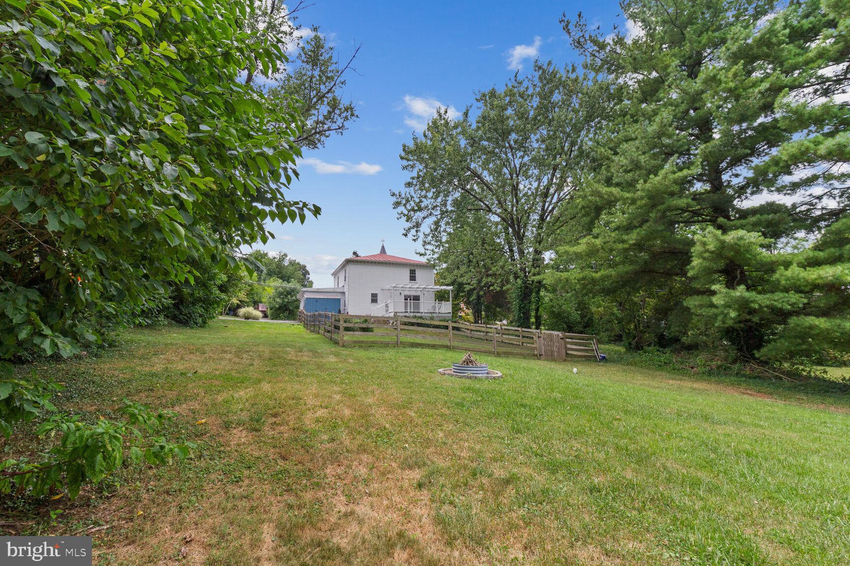 18221 Barnesville Road Barnesville, MD 20838 - Photo 35 of 41 Fenced in back yard