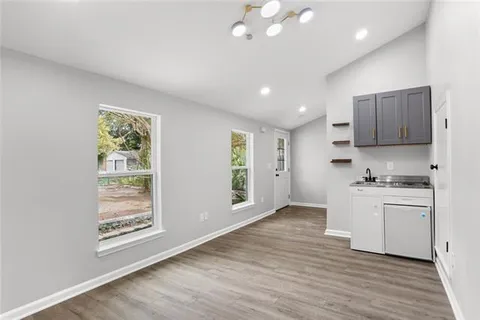 $1,275,000 | 2101 Esplanade Avenue, New Orleans, LA 70119