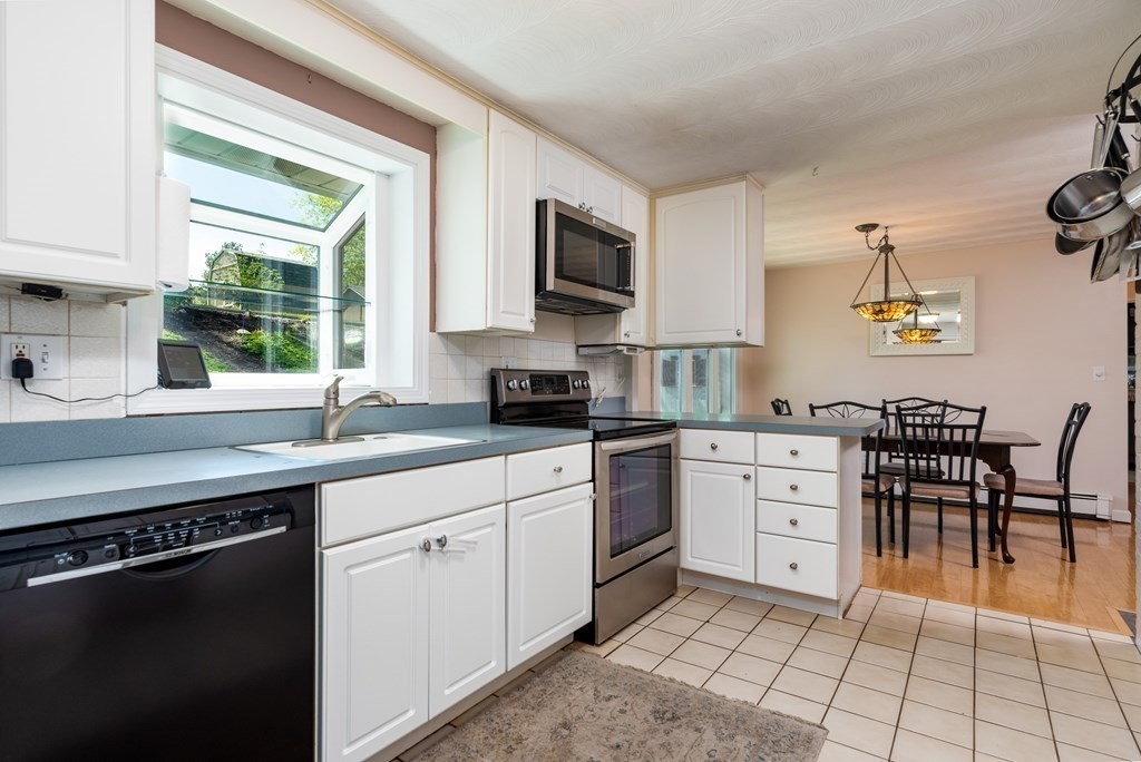 19 Copeland Road Framingham, MA 01701 - Photo 12 of 23 Gallery Image 12