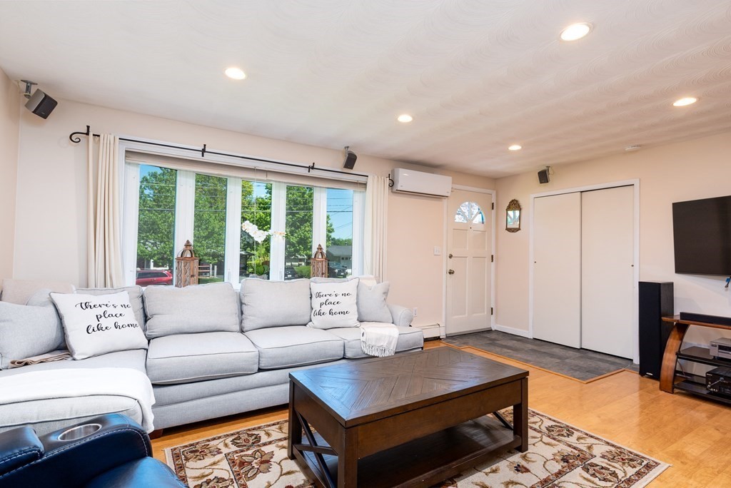 19 Copeland Road Framingham, MA 01701 - Photo 5 of 23 Gallery Image 5