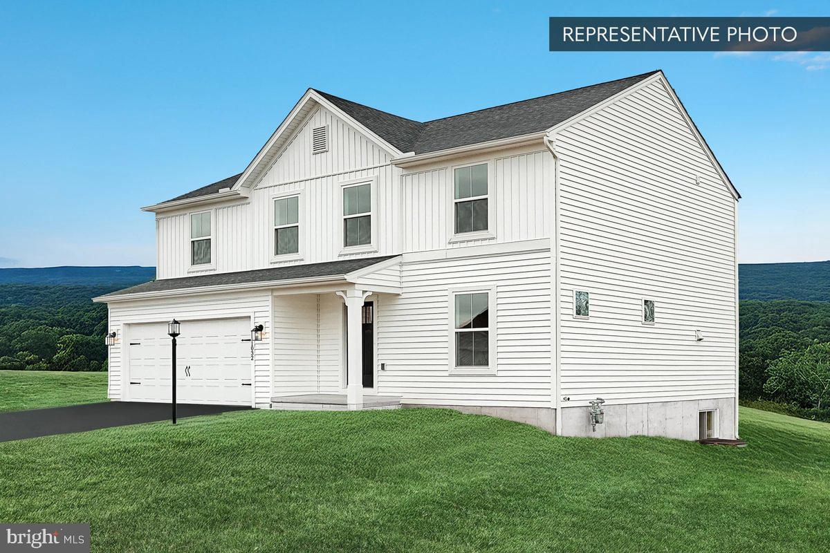 Pin Oak 5br Plan At Hills Spring Grove, PA 17362 - Photo 1 of 38