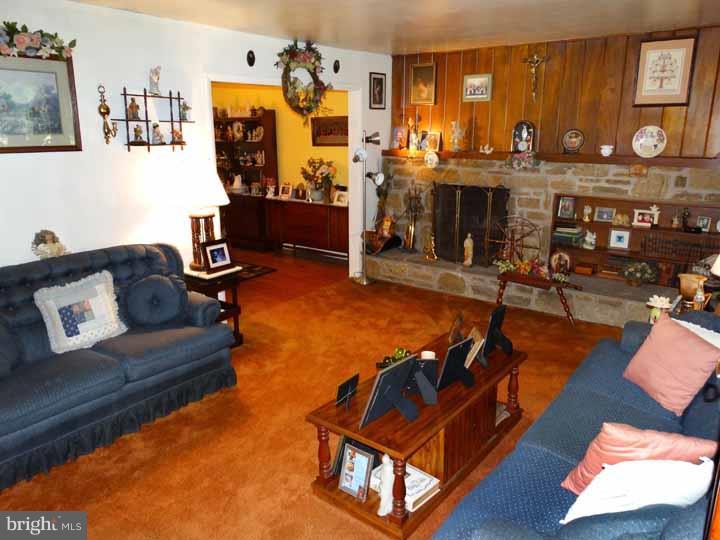 1308 Hoffman Road Ambler, PA 19002 - Photo 9 of 23 Gallery Image 9