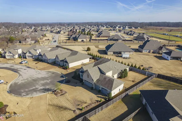 $749,900 | 113 Water Ridge Place, Jackson, TN 38305