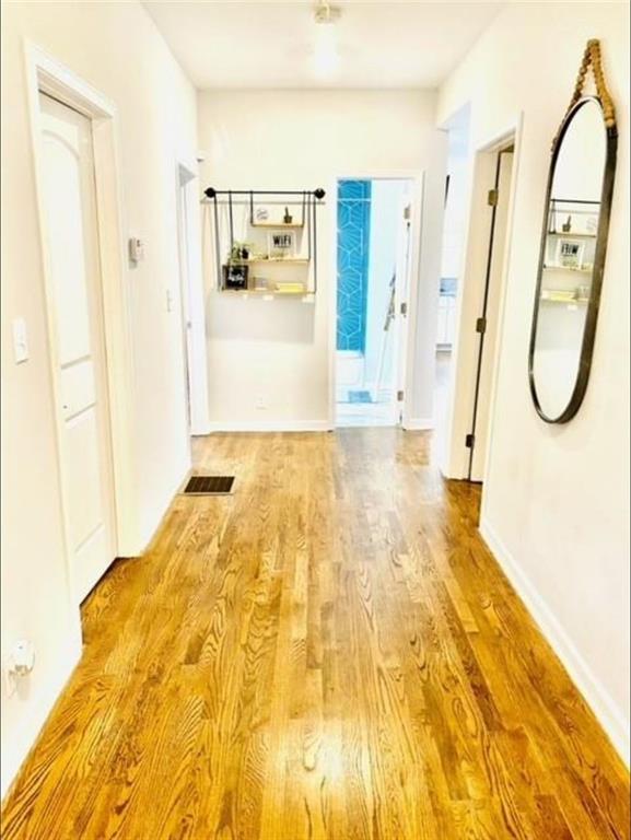 85 Meldon Avenue Southeast Atlanta, GA 30315 - Photo 9 of 23 a view of a bathroom with a tub