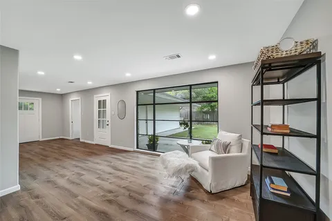 $665,000 | 10726 Riverview Drive, Houston, TX 77042