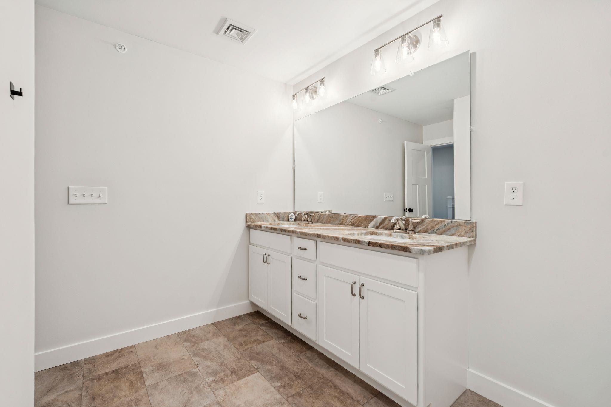 34 Ponemah Hill Road, Unit 2 Milford, NH 03055 - Photo 16 of 31