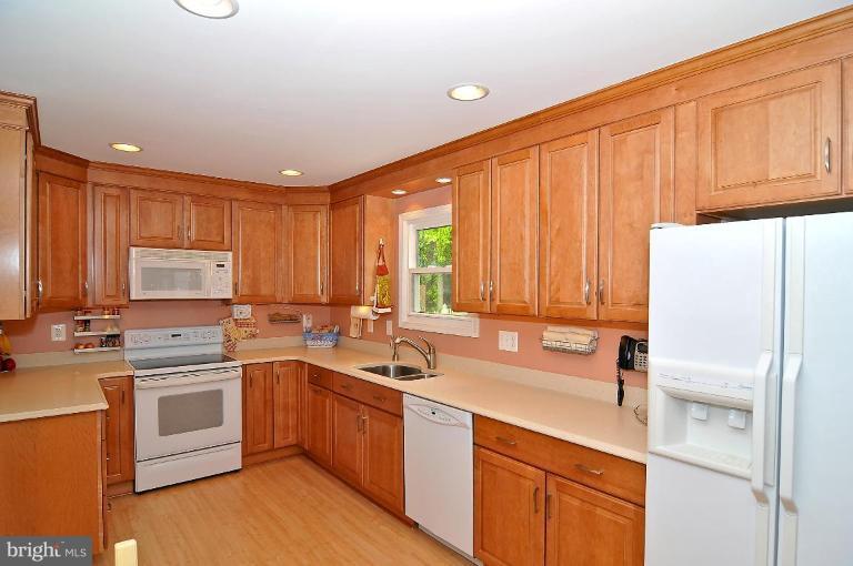 4073 Sharp Road Glenelg, MD 21737 - Photo 5 of 22 Kitchen