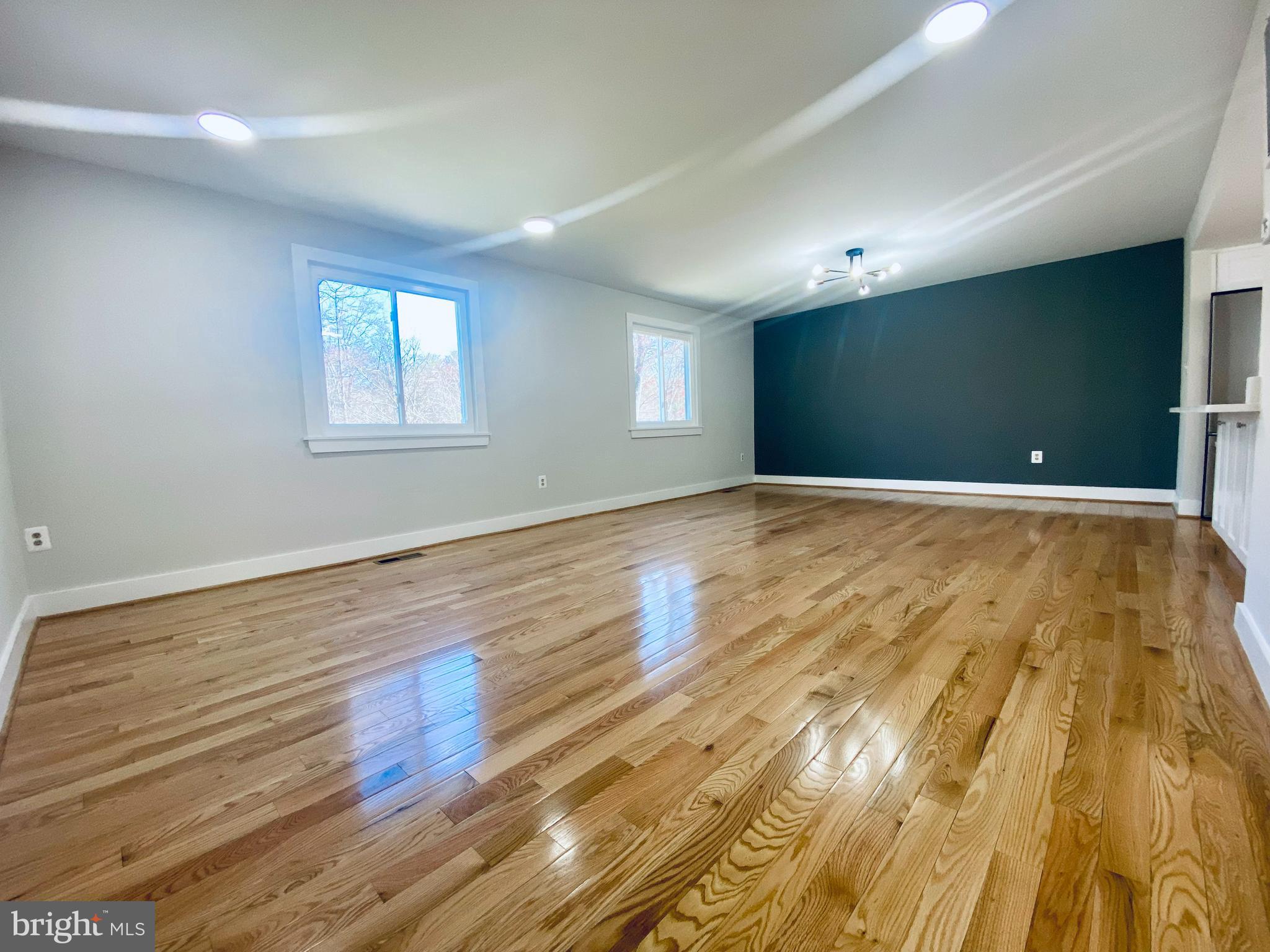 1423 Greenmont Court Reston, VA 20190 - Photo 11 of 31