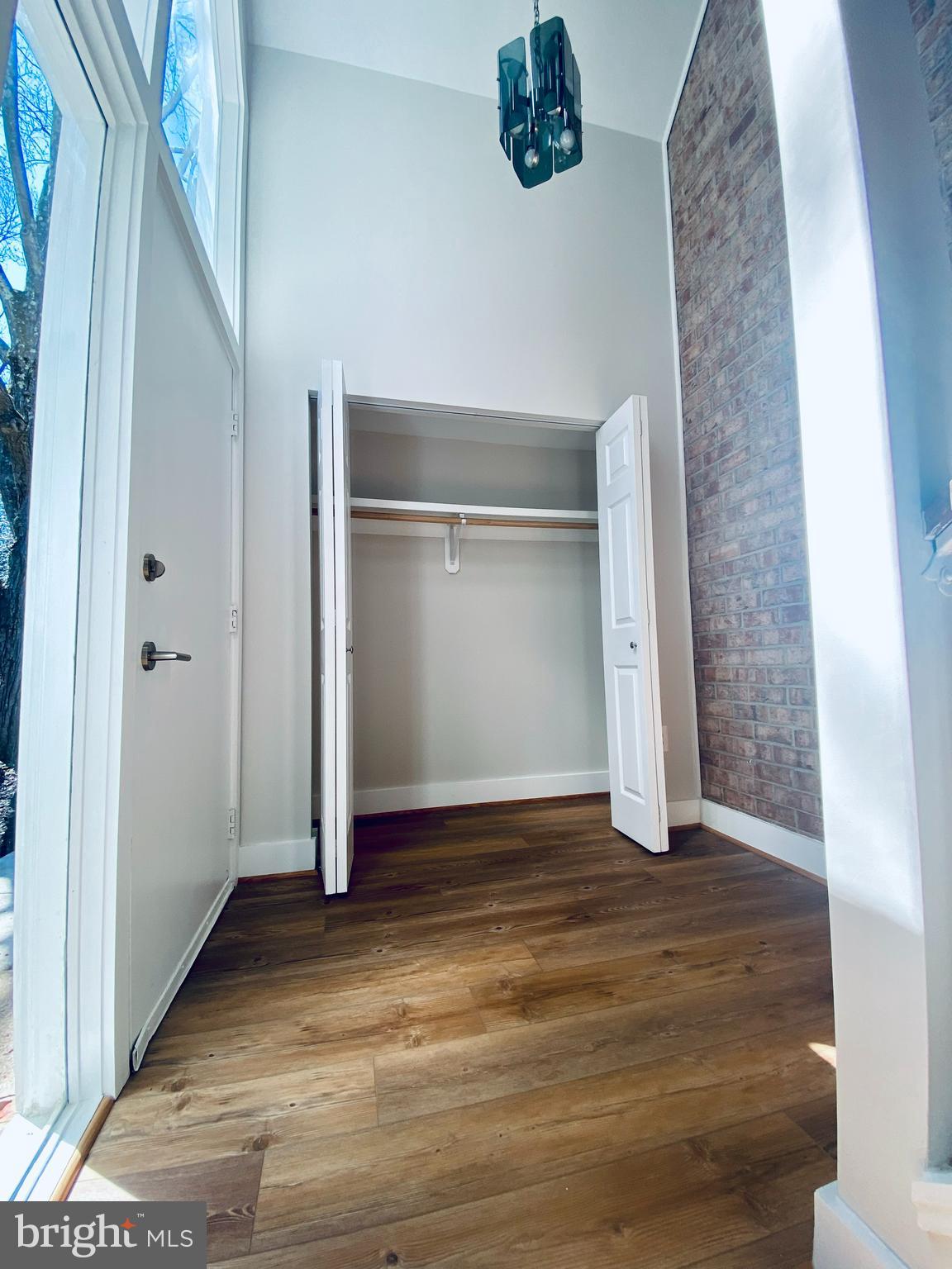 1423 Greenmont Court Reston, VA 20190 - Photo 12 of 31