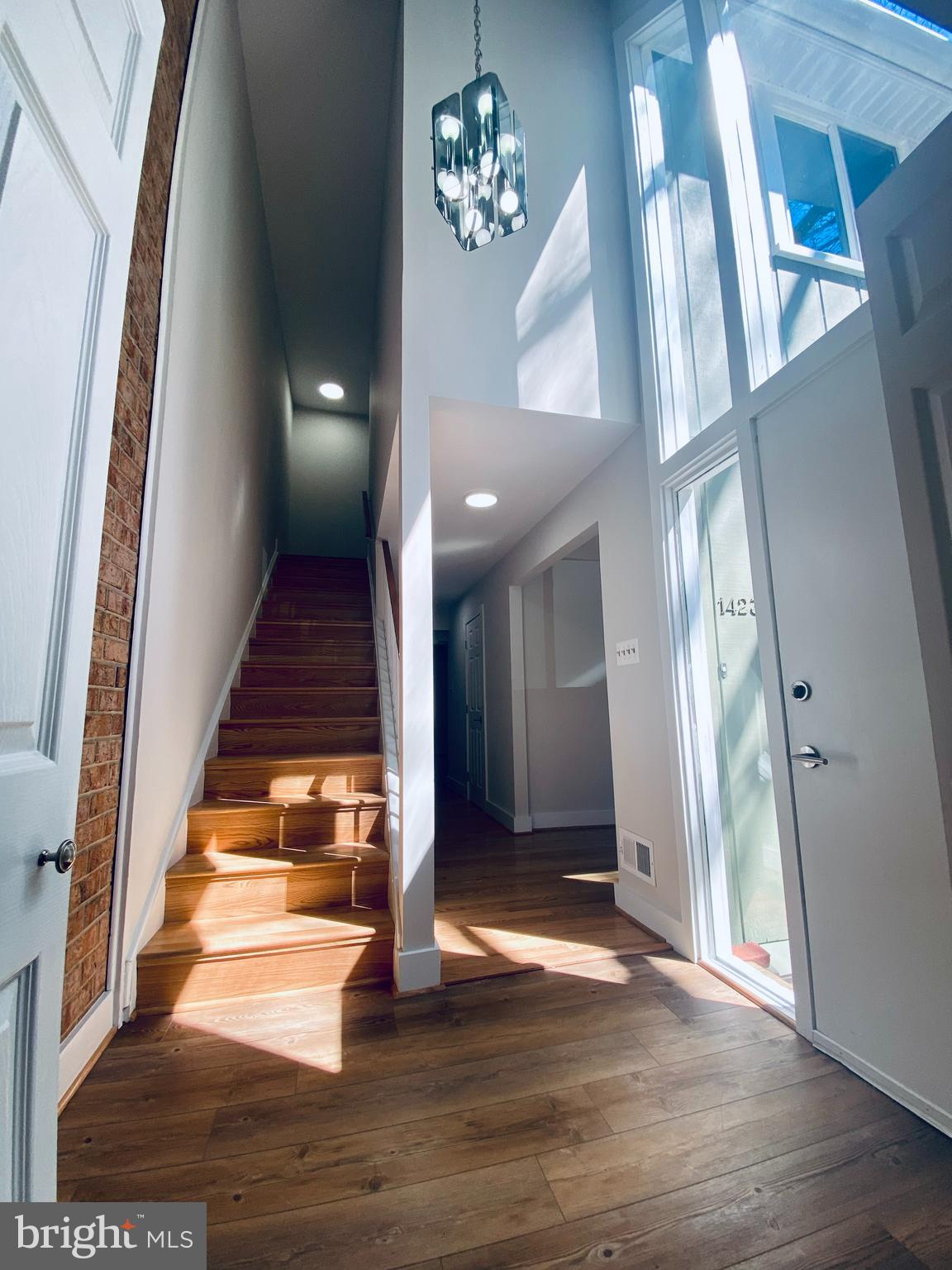 1423 Greenmont Court Reston, VA 20190 - Photo 13 of 31