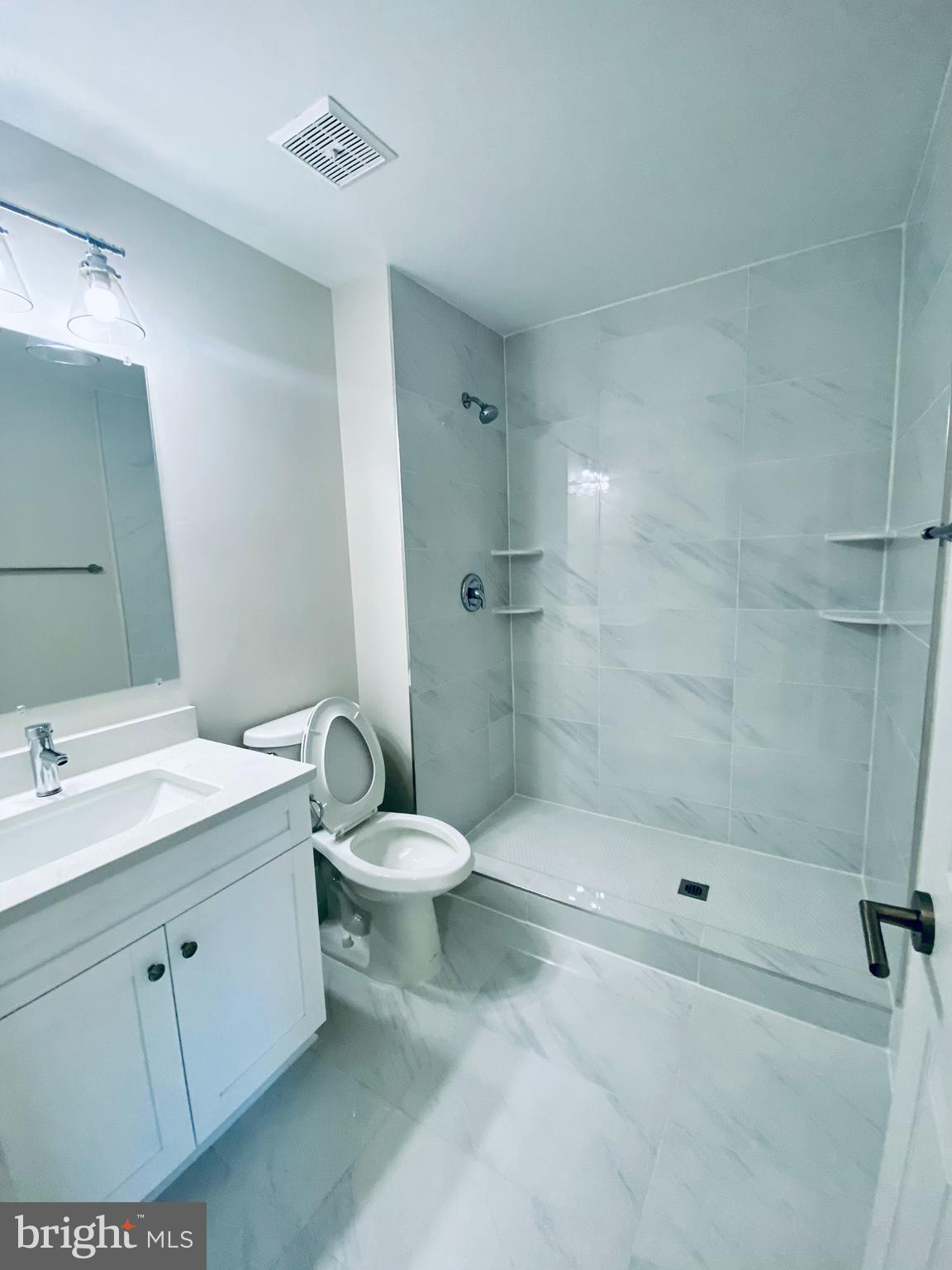 1423 Greenmont Court Reston, VA 20190 - Photo 16 of 31