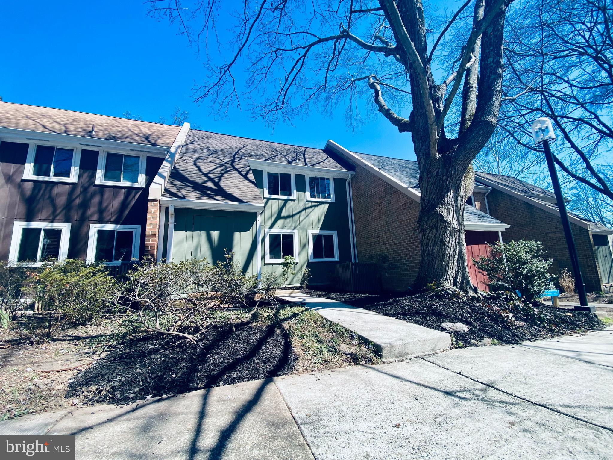 1423 Greenmont Court Reston, VA 20190 - Photo 25 of 31