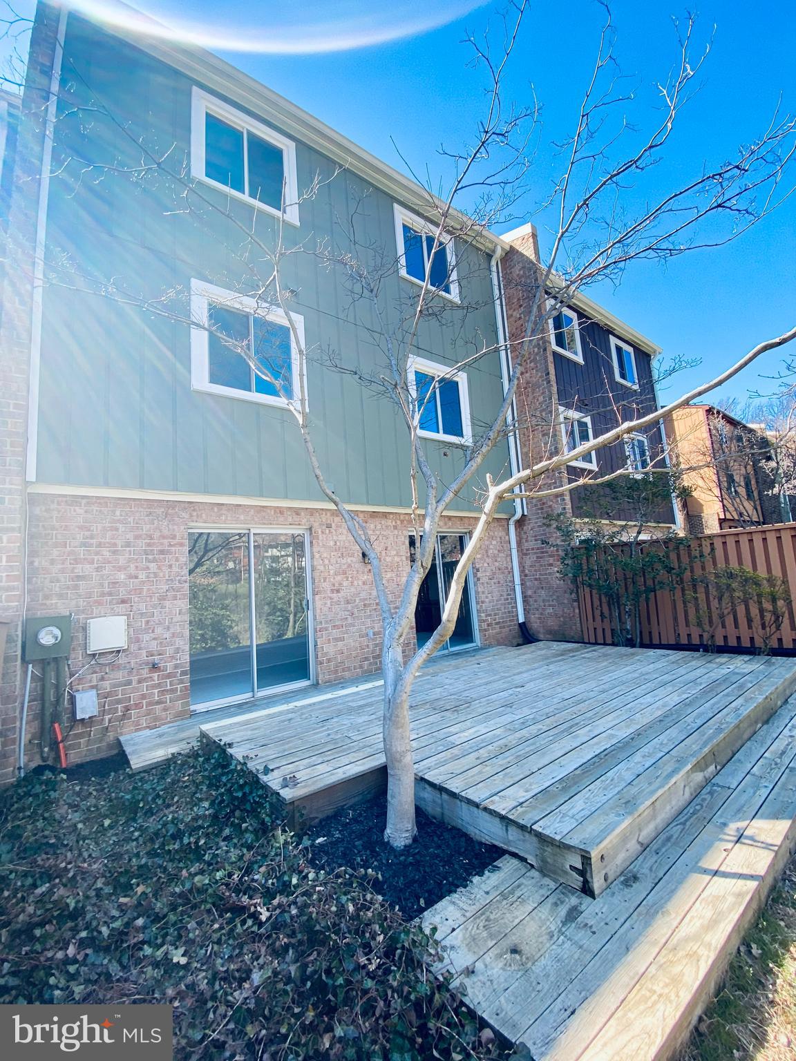 1423 Greenmont Court Reston, VA 20190 - Photo 28 of 31