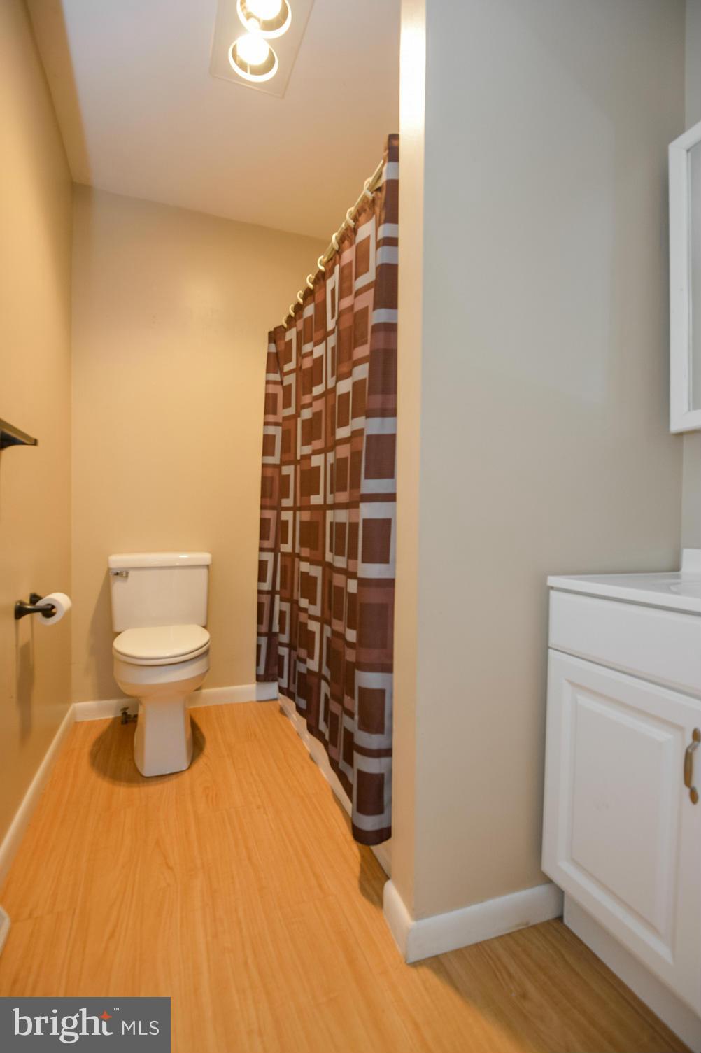 183 Waldo Road Pasadena, MD 21122 - Photo 16 of 20 Bath