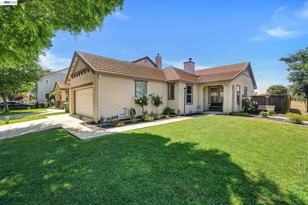 $612,000 | 1021 Kennedy Place, Tracy, CA 95377