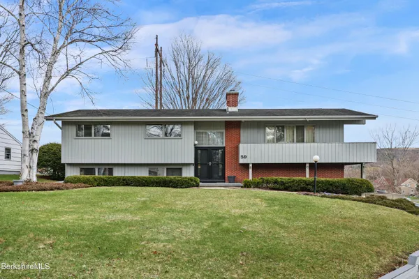 $469,900 | 59 Joan Drive, Pittsfield, MA 01201