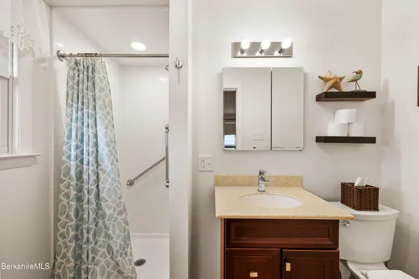 $469,900 | 59 Joan Drive, Pittsfield, MA 01201