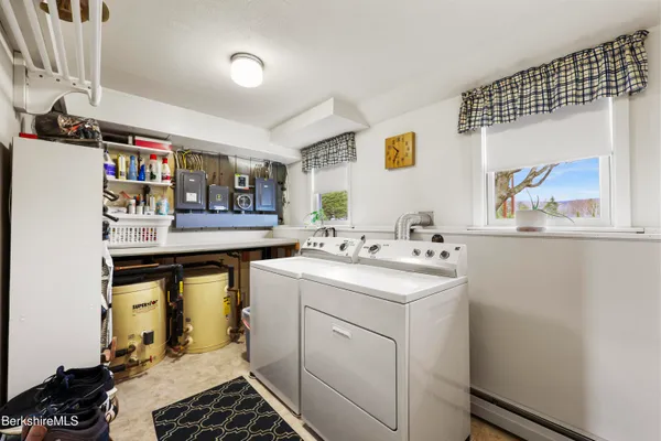 $469,900 | 59 Joan Drive, Pittsfield, MA 01201