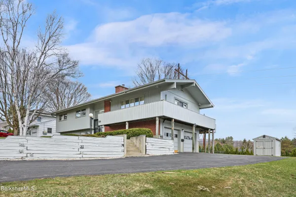 $469,900 | 59 Joan Drive, Pittsfield, MA 01201