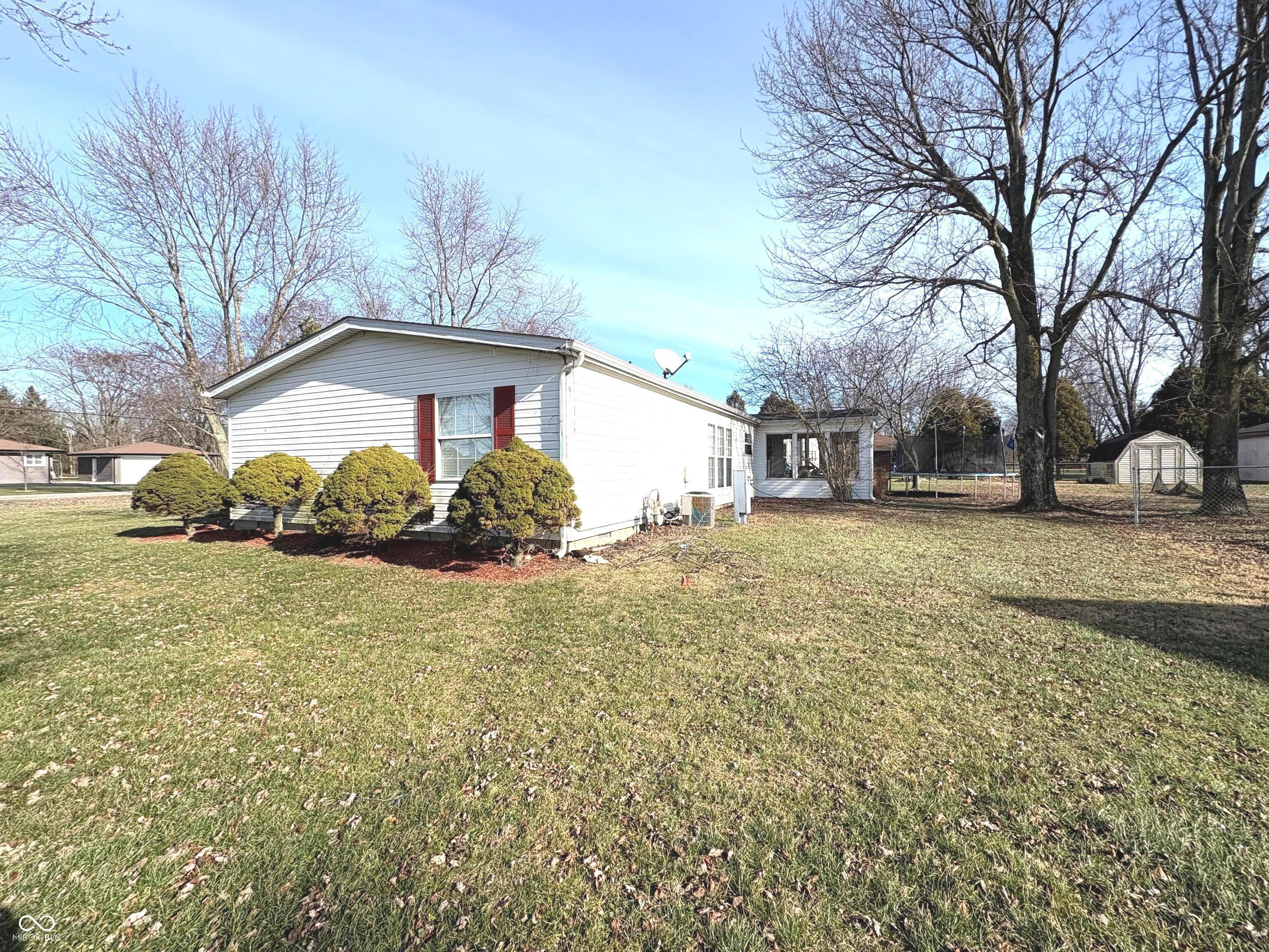 985 Weber Road Greenfield, IN 46140 - Photo 8 of 31 Gallery Image 8