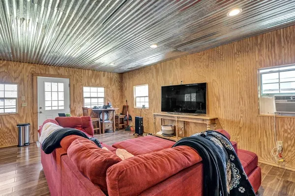 $1,275 | 13382 Highway 110, Tyler, TX 75707