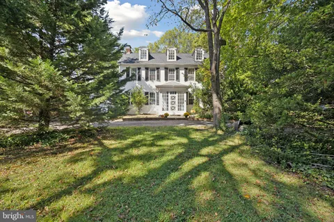 $359,900 | 212 West 24th Street, Chester, PA 19013