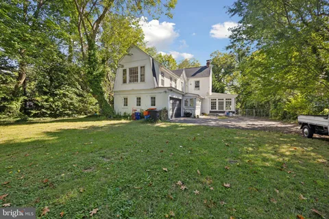 $359,900 | 212 West 24th Street, Chester, PA 19013