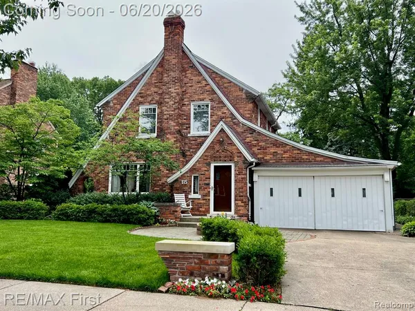 $485,000 | 815 West Oakridge Street, Ferndale, MI 48220