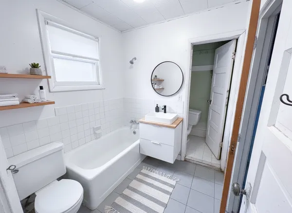 $89,900 | 522 Central Street East, Detroit Lakes, MN 56501