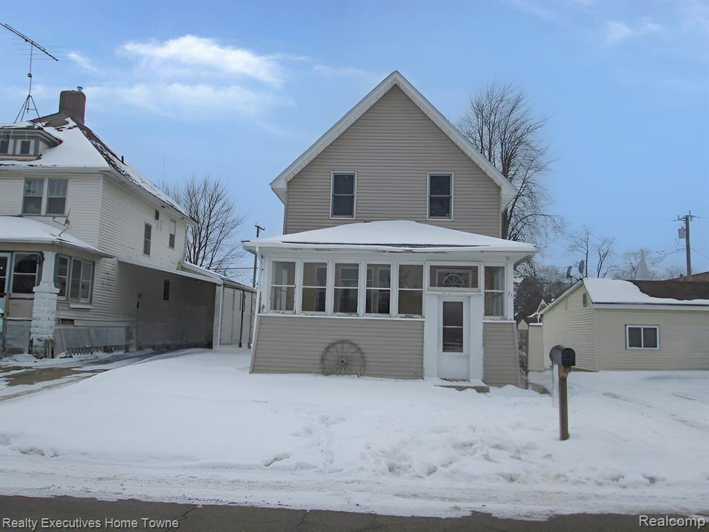 75 Delaware Street Sandusky, MI 48471 - Photo 1 of 27