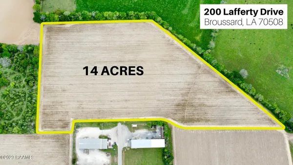 $900,000 | 200 Lafferty Drive, Broussard, LA 70518