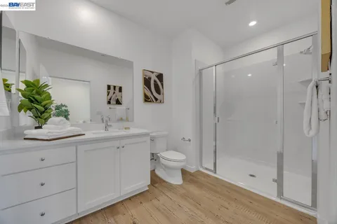 $1,598,888 | 5700 Central Parkway, Unit 202, Dublin, CA 94568