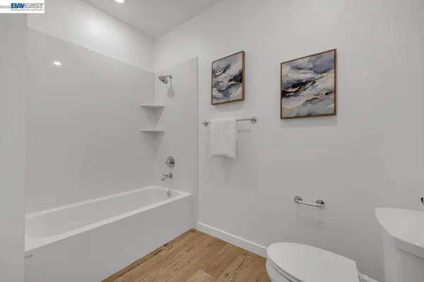 $1,598,888 | 5700 Central Parkway, Unit 202, Dublin, CA 94568