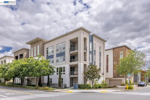 $1,598,888 | 5700 Central Parkway, Unit 202, Dublin, CA 94568